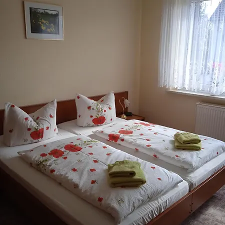 Ferienzimmer In Zur Alten Weide Im Oderbruch Pensjonat